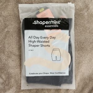Shapermint Essentials Black High-Waisted Shaper Shorts Size M/L